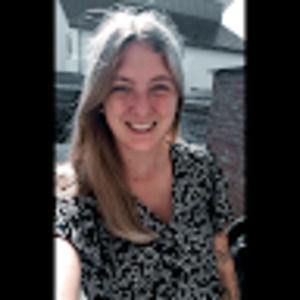 Meet your Posher, Hilary